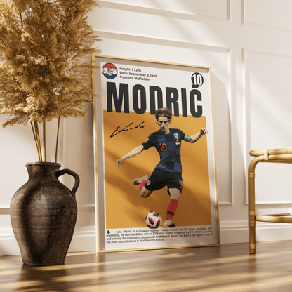 Luka Modrić N10 Football Posters - 98typesFootball Posters